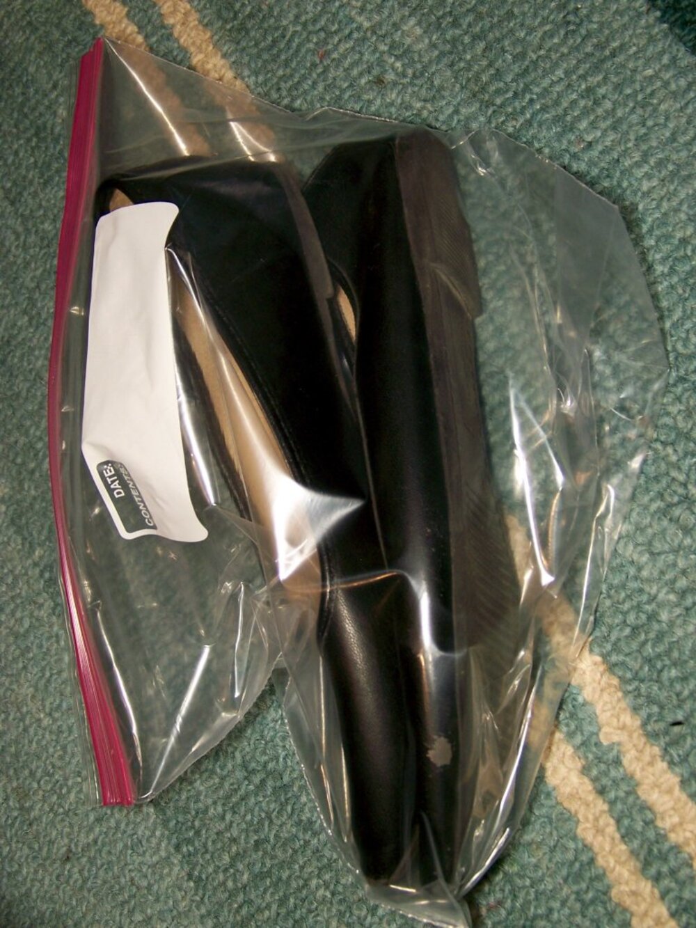 Woman's So Flats Black memory foam size 7 used very worn - Picture 11 of 11